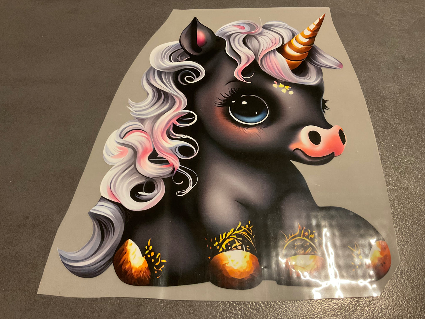 Bügelbild Einhorn schwarz 18 cm x22 cm (Breite x Höhe)