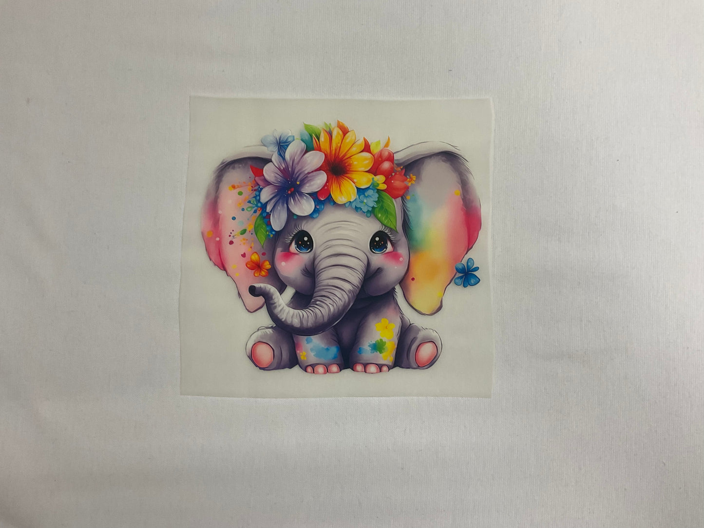 Bügelbild Bunter Elefant  15cm x 14cm (Breite x Höhe )